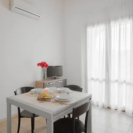 Apartament Charming Rina Sea 1 Bedroom Air-con Wifi Sleeps 4 Persons Alghero